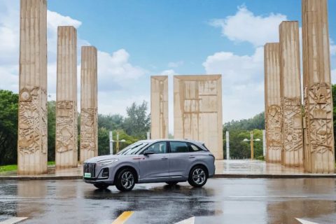 红旗hs3 phev：超级混动，成为年轻一代的旗手